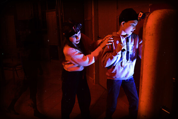 Здесь кто-нибудь есть?